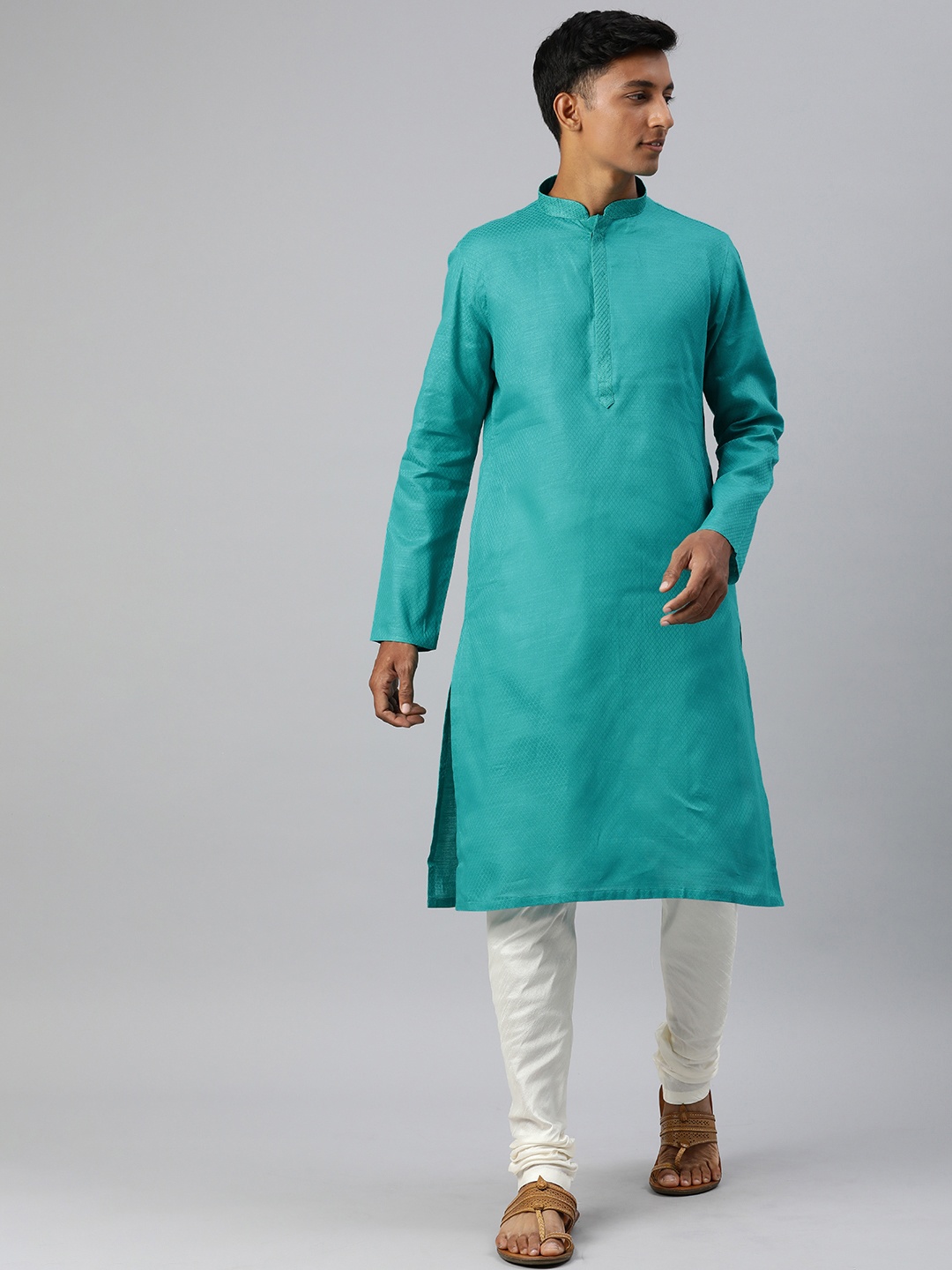 

Manthan Men Self Design Regular Pure Cotton Kurta with Churidar, Green