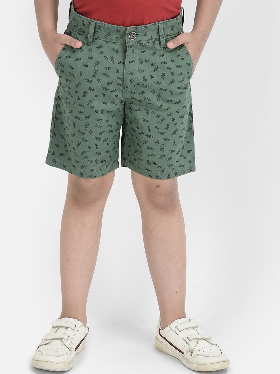 

Crimsoune Club Boys Printed Slim Fit Pure Cotton Chino Shorts, Green