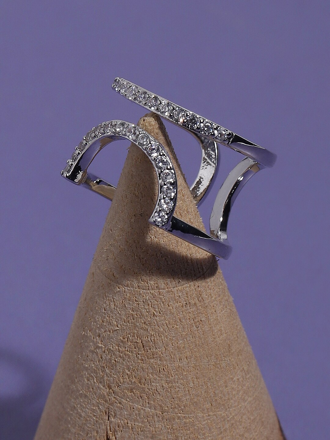 

SOHI Gold-Plated Stone-Studded Nail Ring