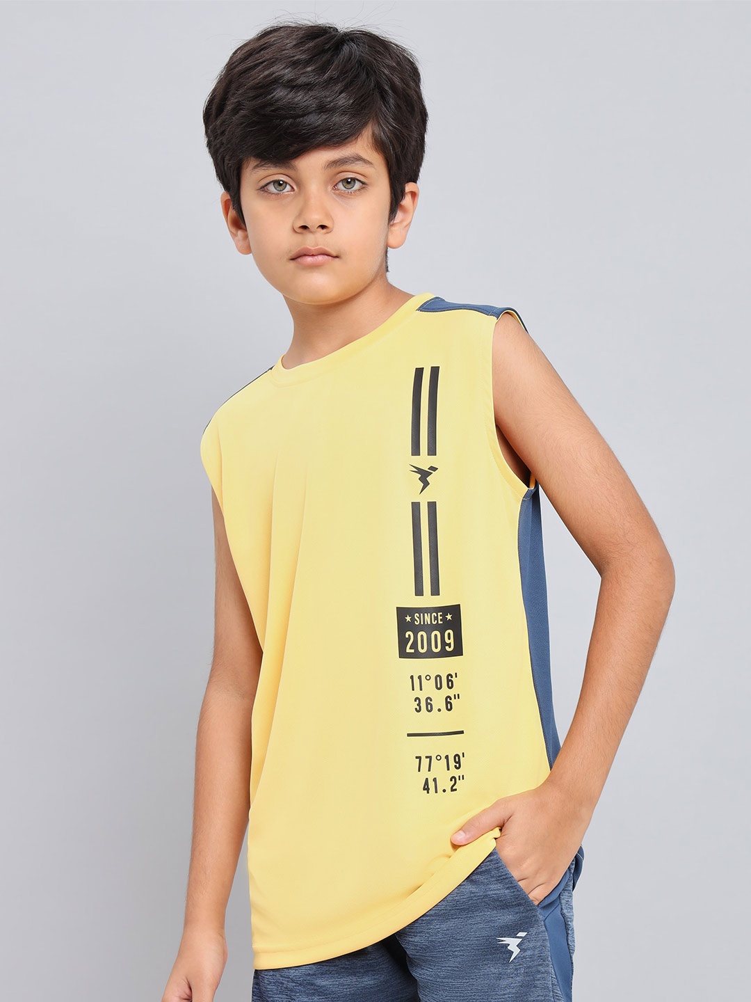 

Technosport Boys Colourblocked Sleeveless Antimicrobial Slim Fit Sports T-Shirt, Yellow