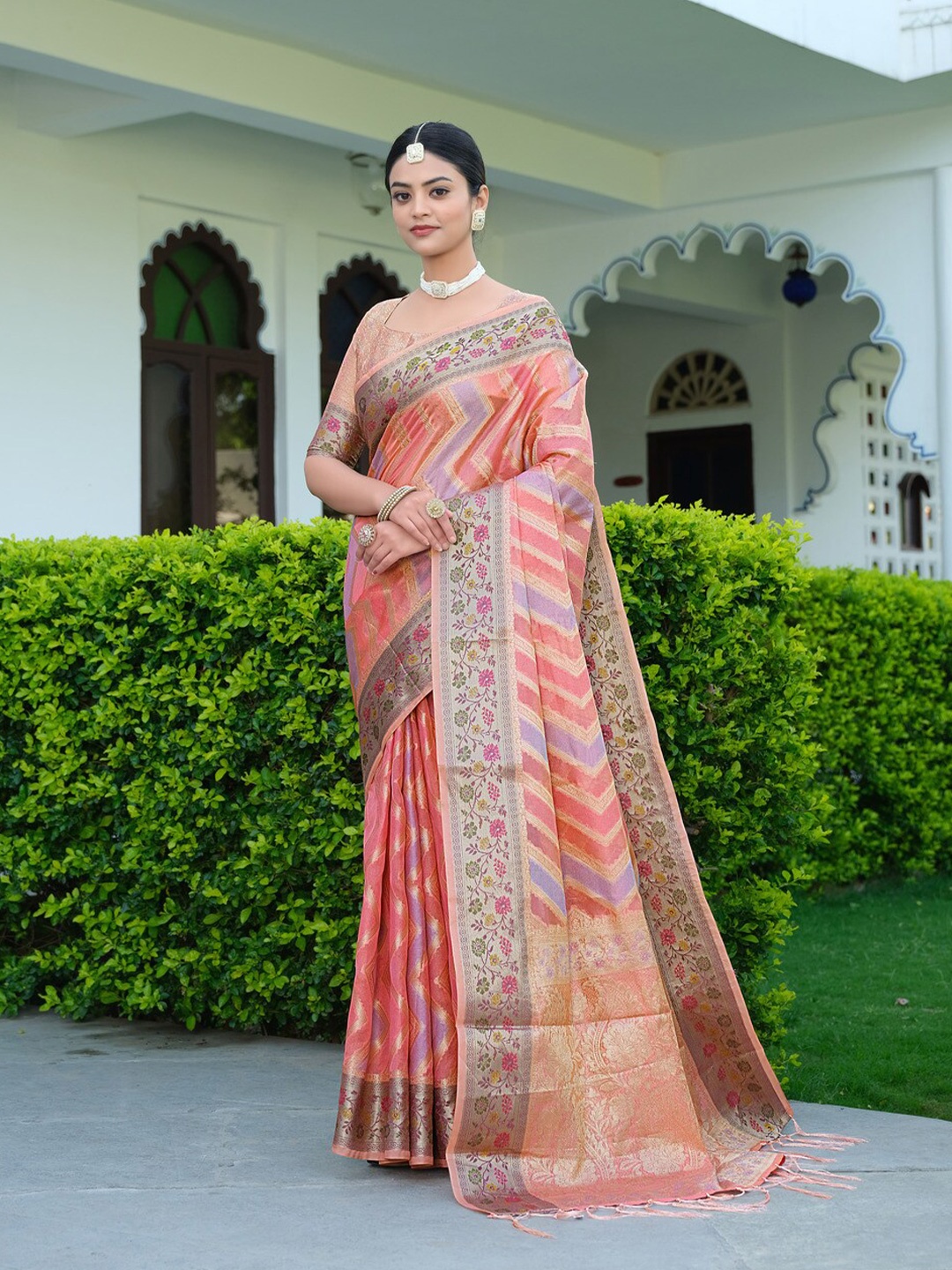 

GAJARAI Woven Design Zari Organza Saree, Pink