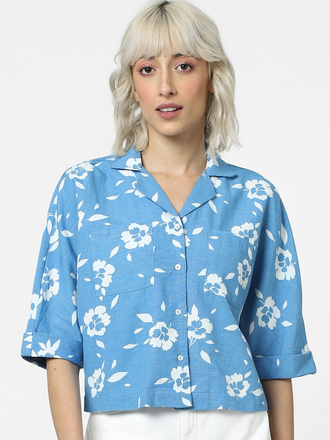 

ONLY Onlresort S/S Floral Printed Cuban Collar Casual Shirt, Blue