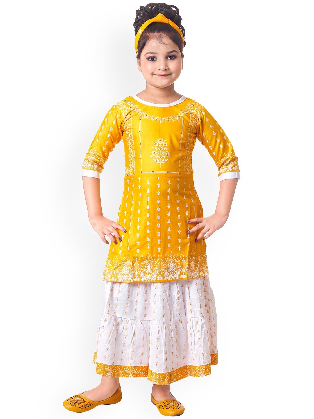 

BAESD Girls Floral Printed Regular Kurta with Skirt, Yellow