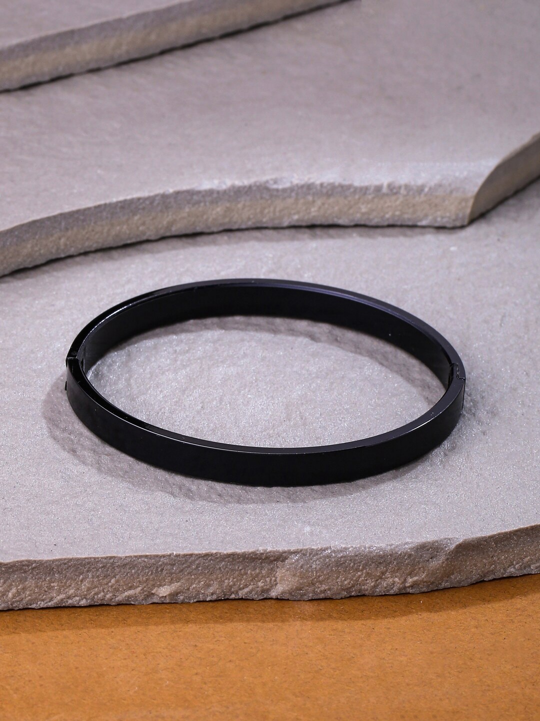 

NVR Unisex Rhodium-Plated Kada Bracelet, Silver