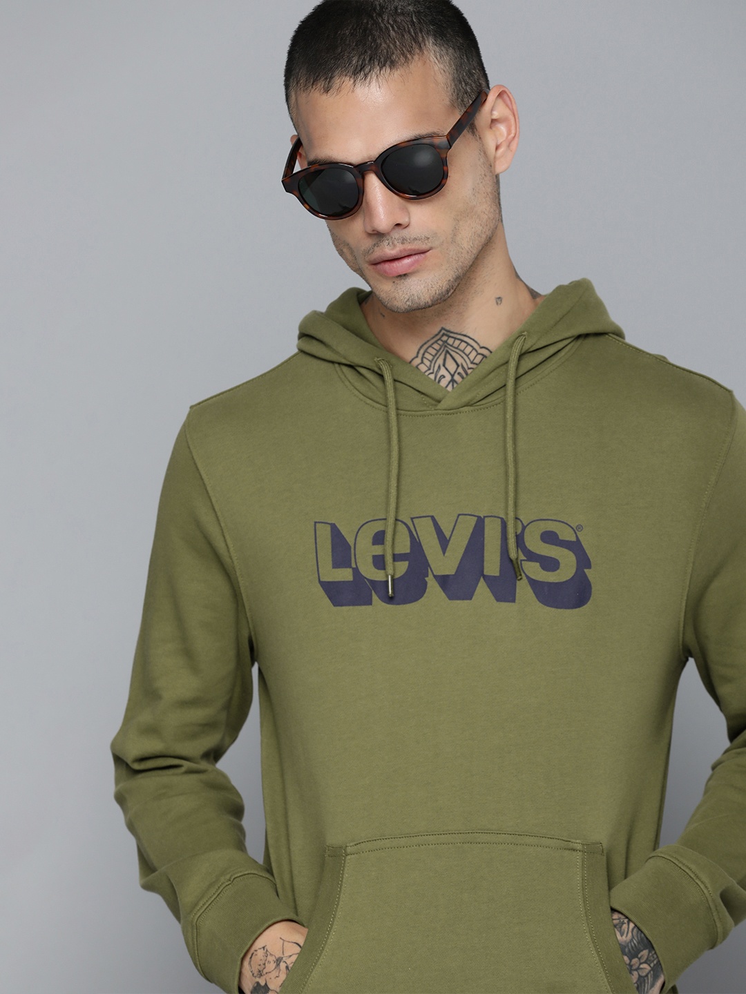 

Levis Pure Cotton Brand Logo Printed Hooded Sweatshirt, Olive