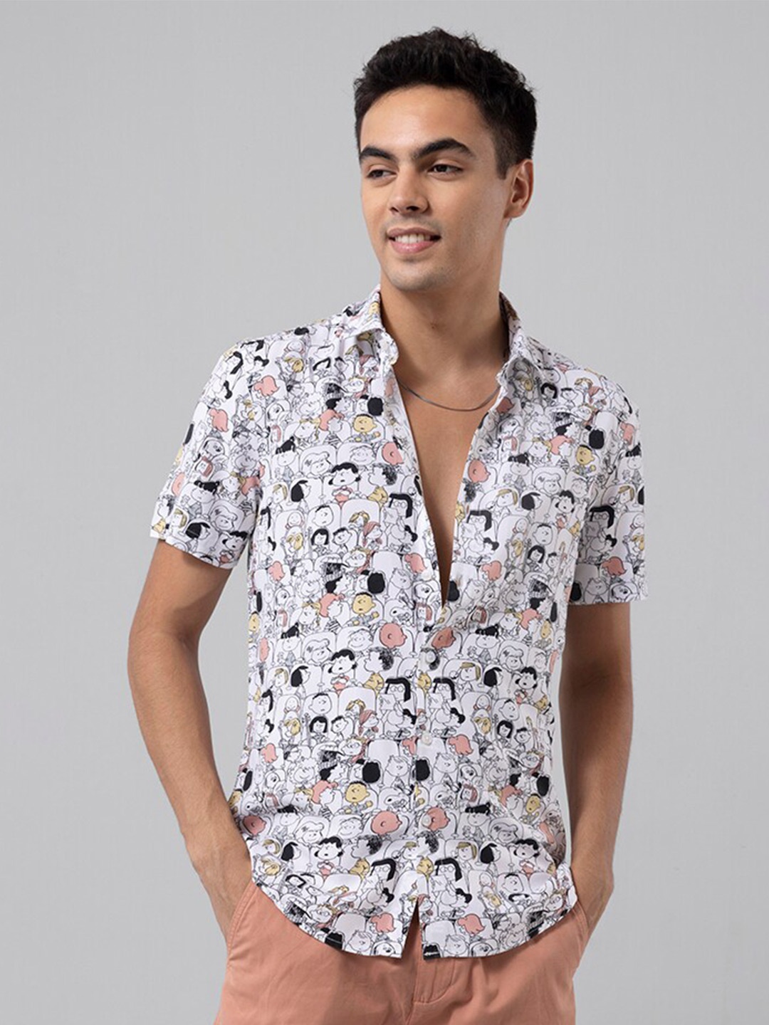 

Snitch White Slim Fit Conversational Printed Linen Casual Shirt