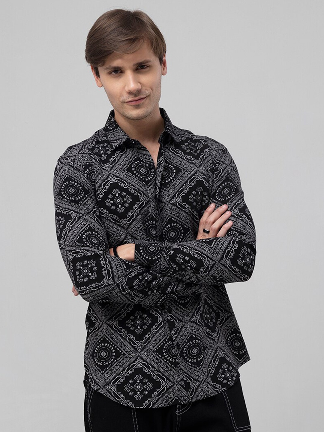 

Snitch Grey Slim Fit Floral Printed Casual Shirt