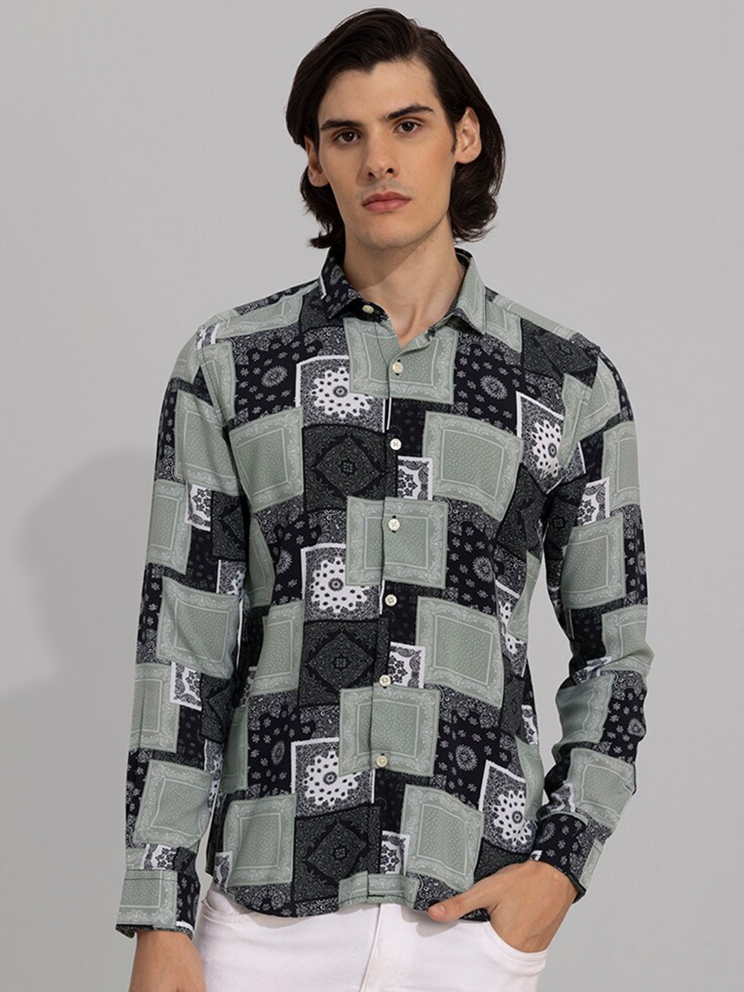 

Snitch Grey Geometric Printed Cotton Slim Fit Casual Shirt