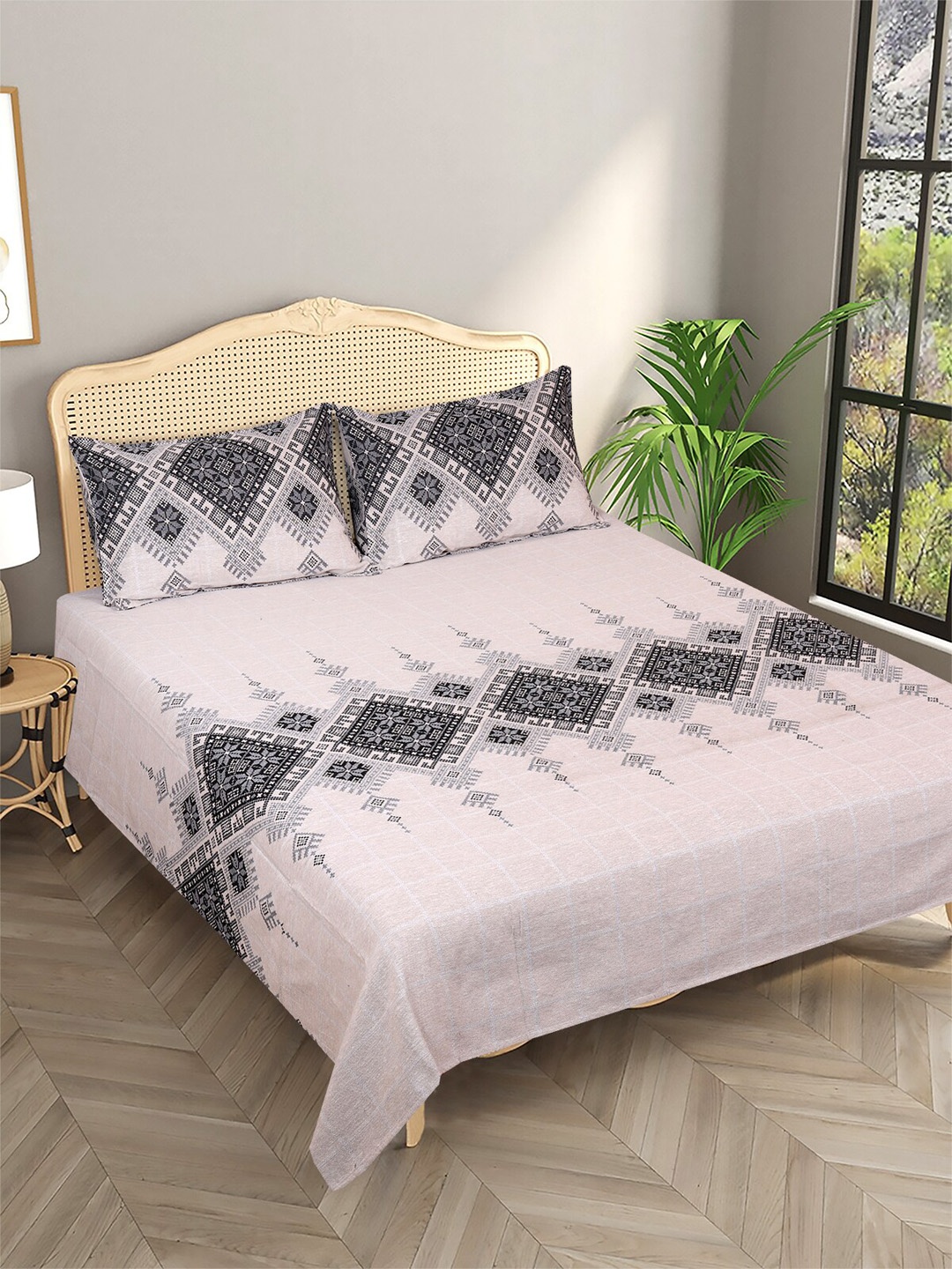 

ROMEE Beige & Grey Ethnic Motifs Woven Reversible Double Bed Cover With 2 Pillow Covers