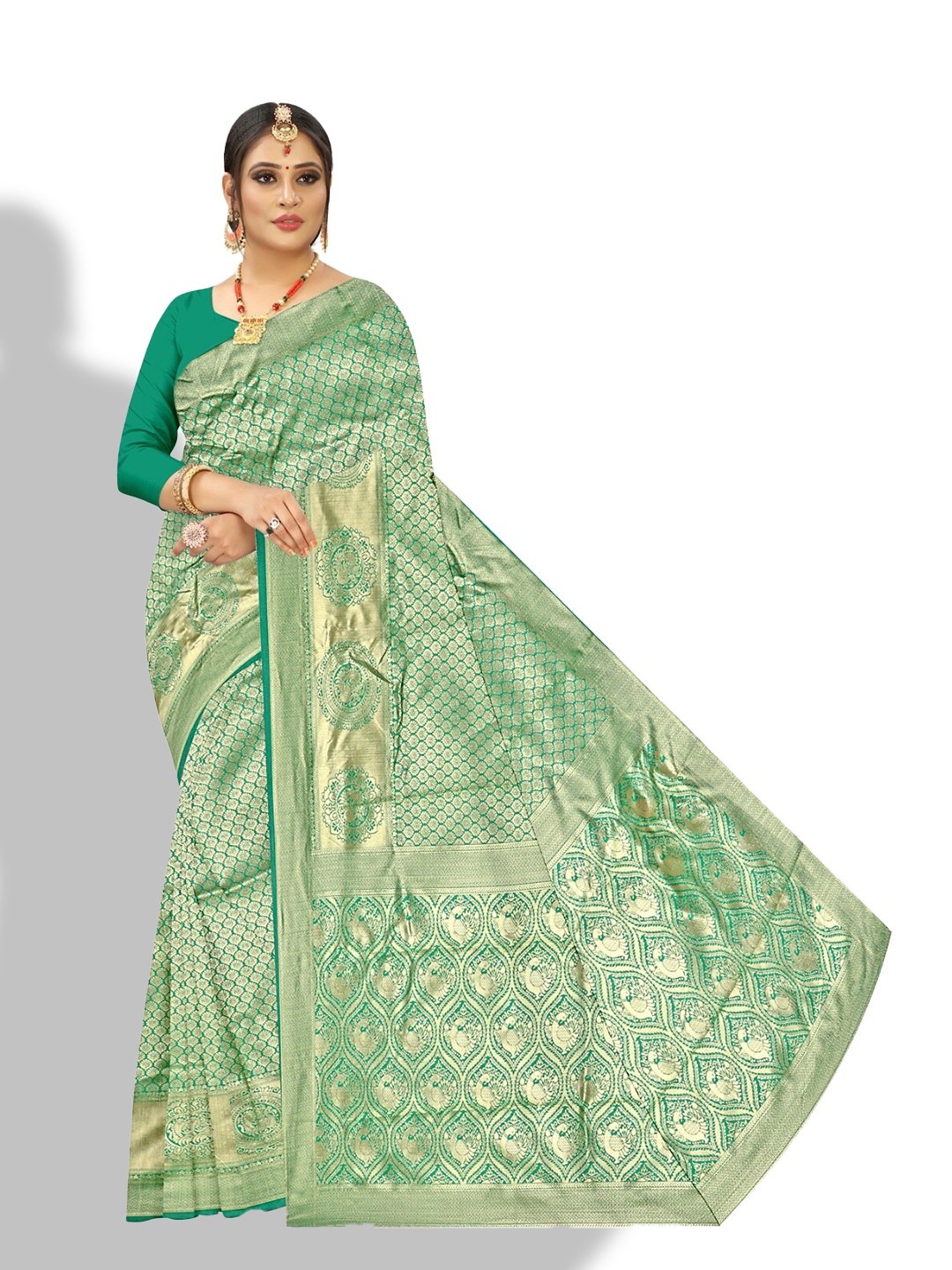 

APNISHA Ethnic Motifs Woven Design Zari Pure Silk Saree, Green