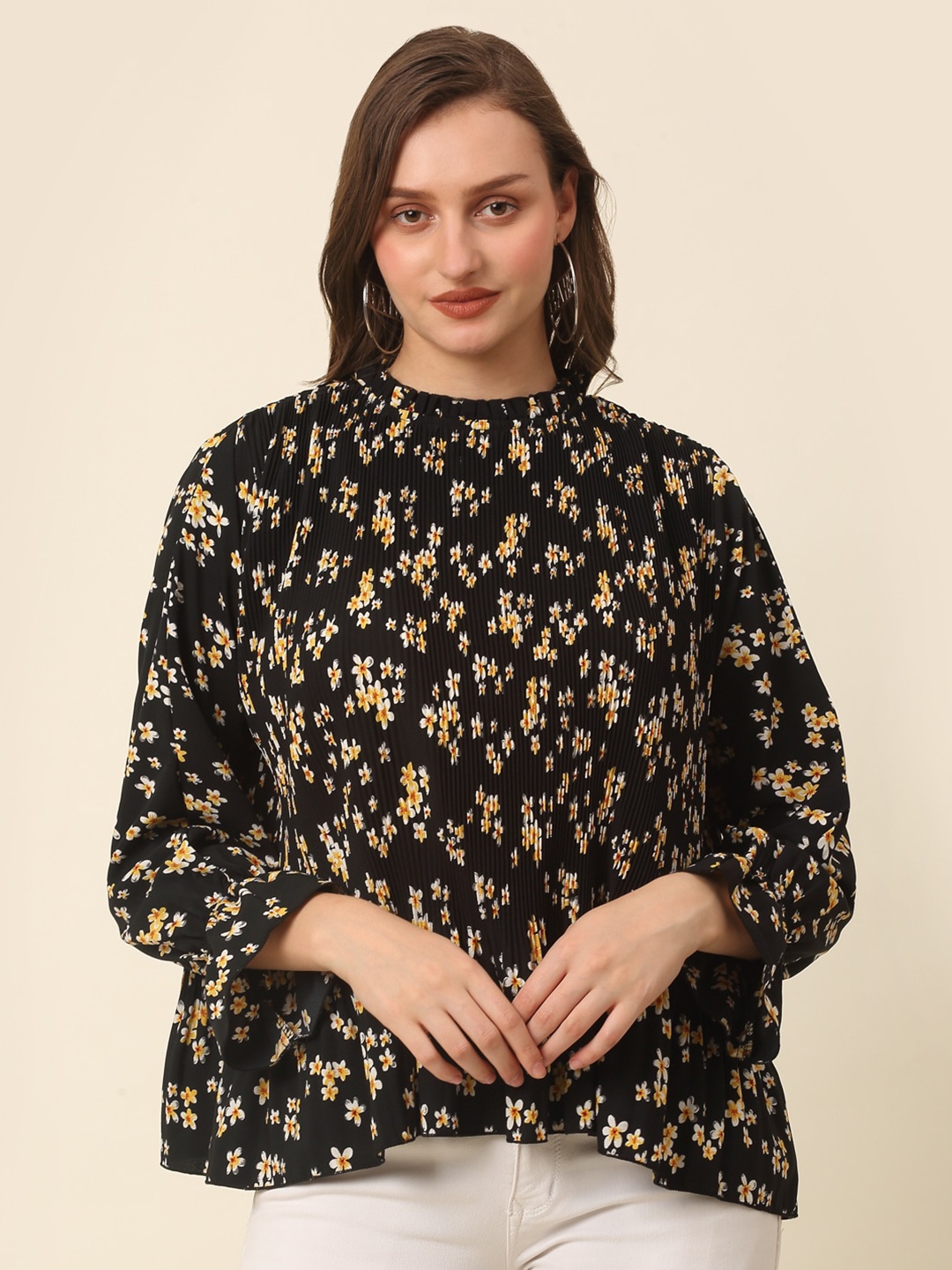 

plusS Floral Printed Bell Sleeves Top, Black