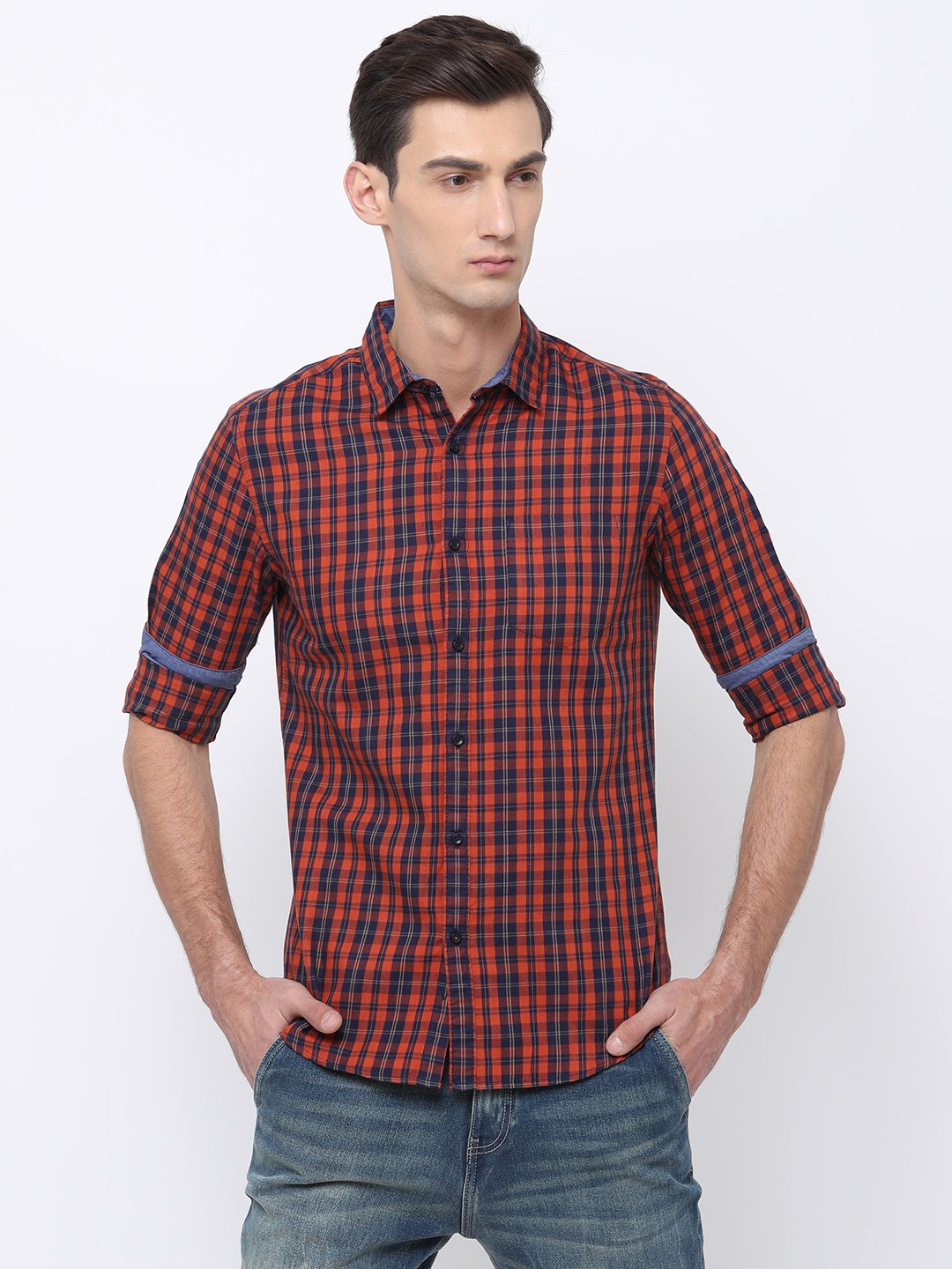 

Black coffee Men Orange & Navy Blue Slim Fit Checked Casual Shirt