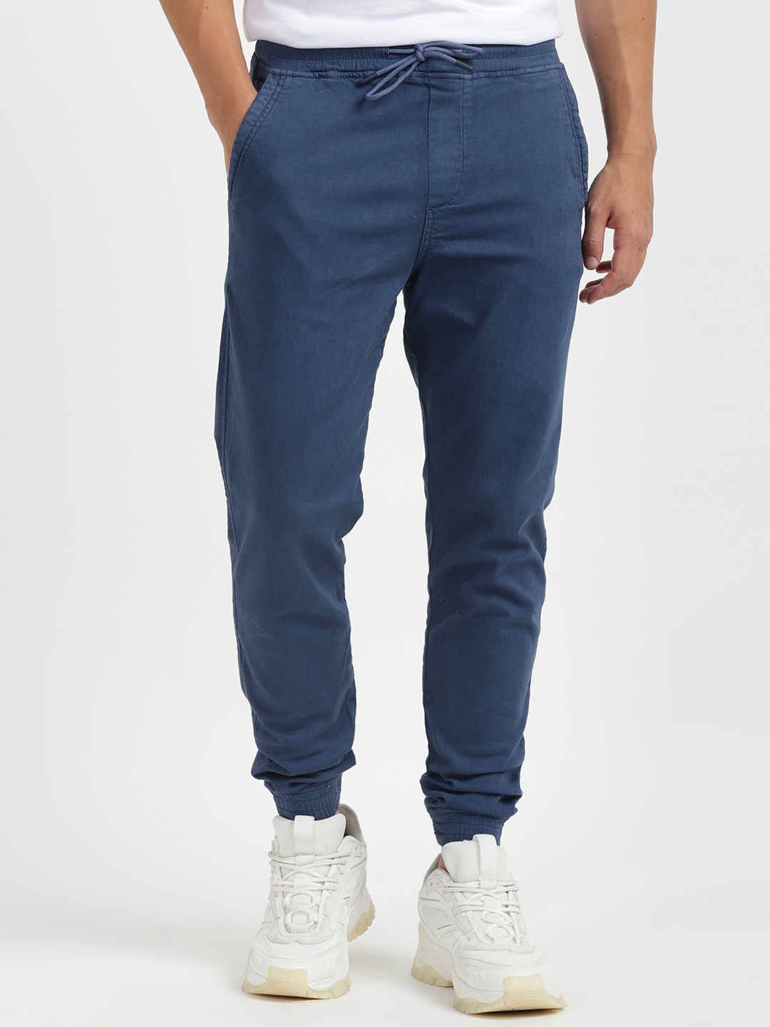 

ALCOTT Men Solid Tapered Fit Joggers, Navy blue