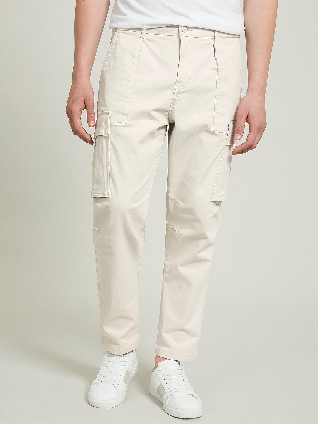 

ALCOTT Men Straight Fit Cargos, Beige