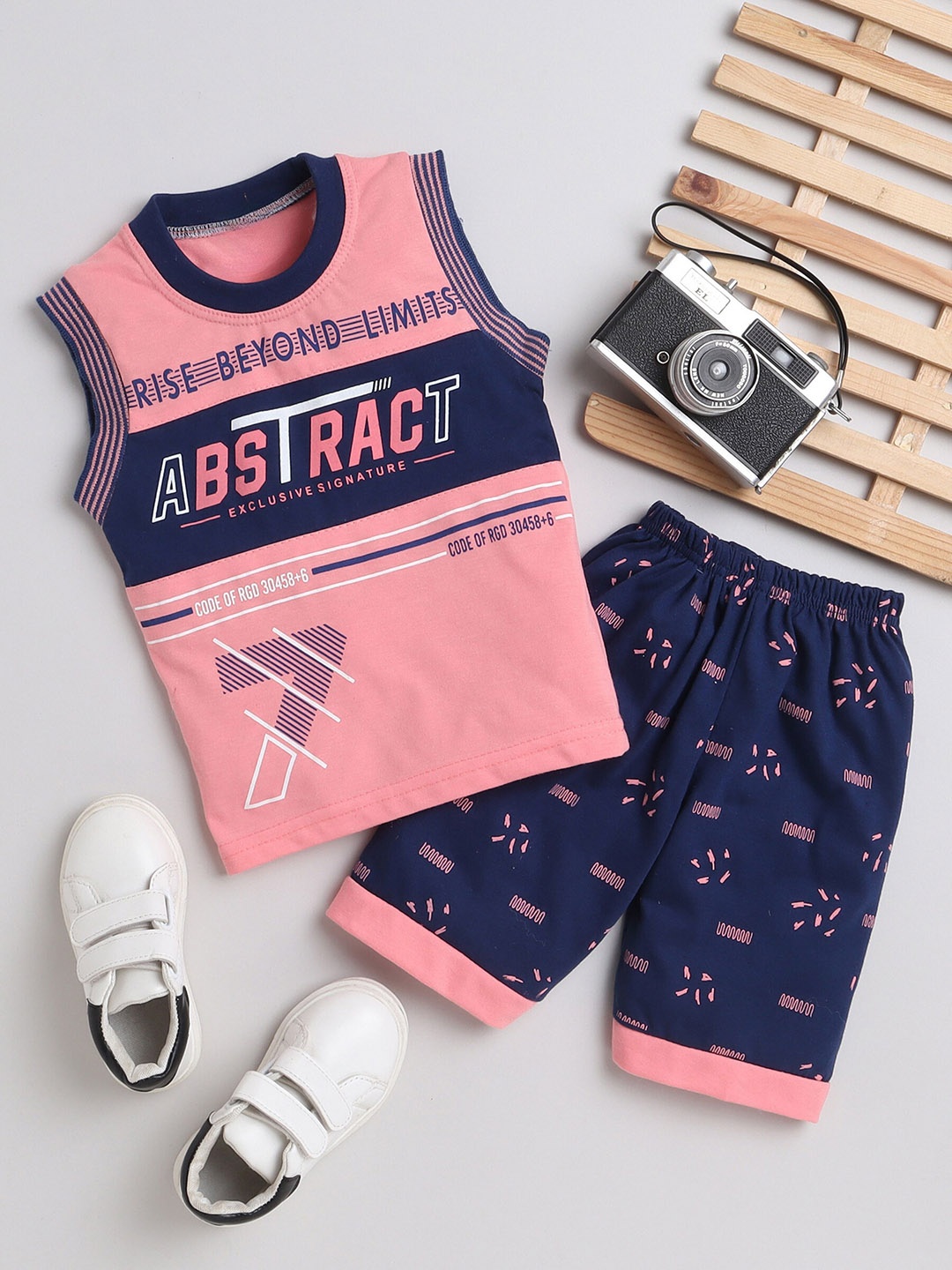 

FOURFOLDS Boys Typography Printed Pure Cotton T-shirt With Shorts, Pink