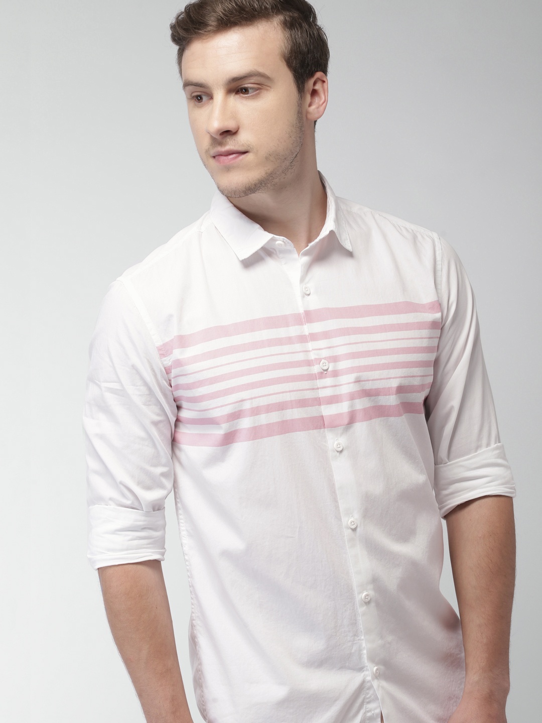 

HIGHLANDER Men White & Pink Slim Fit Striped Casual Shirt