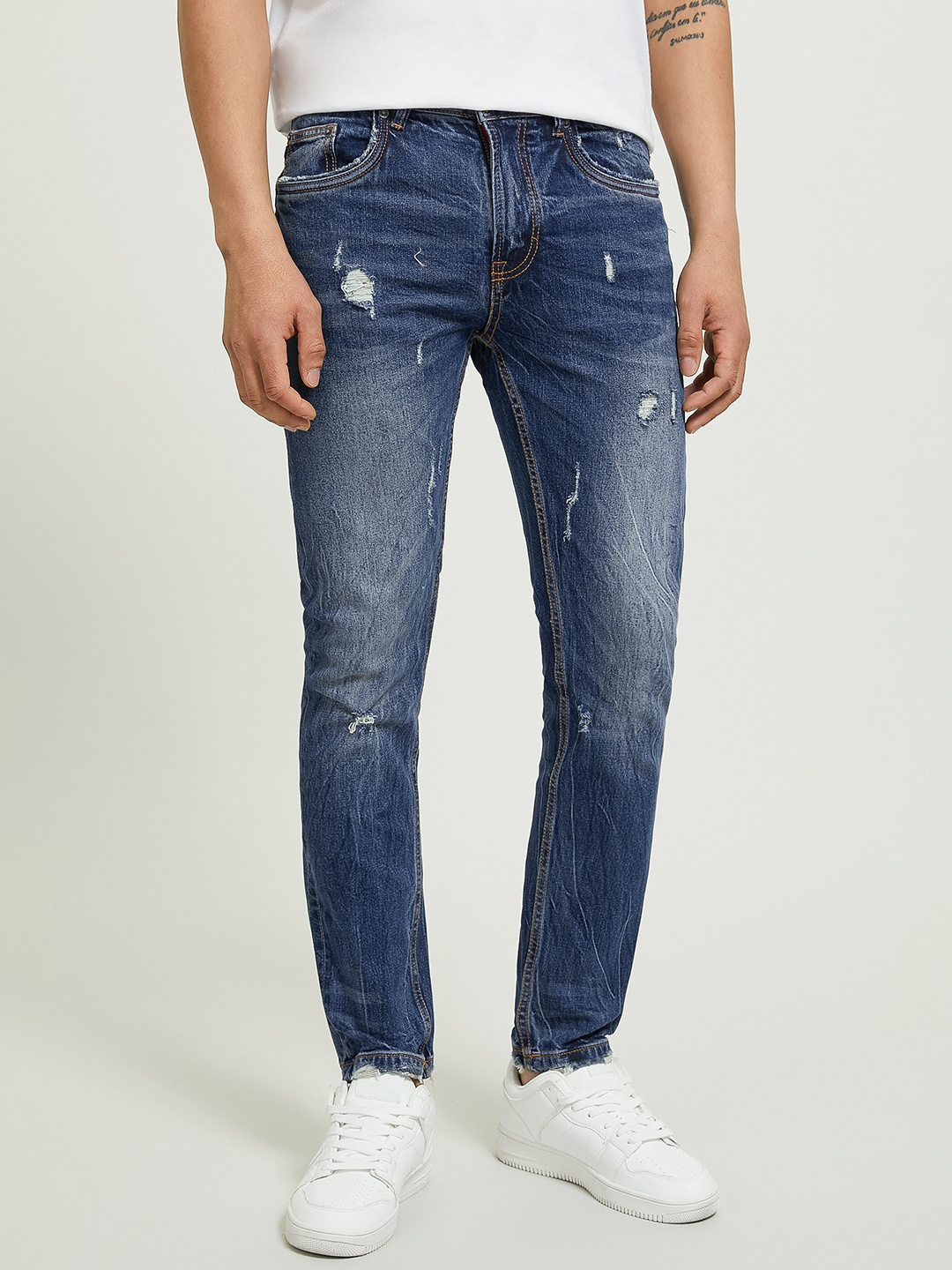 

ALCOTT Men Slim Fit Low Distress Light Fade Stretchable Jeans, Blue
