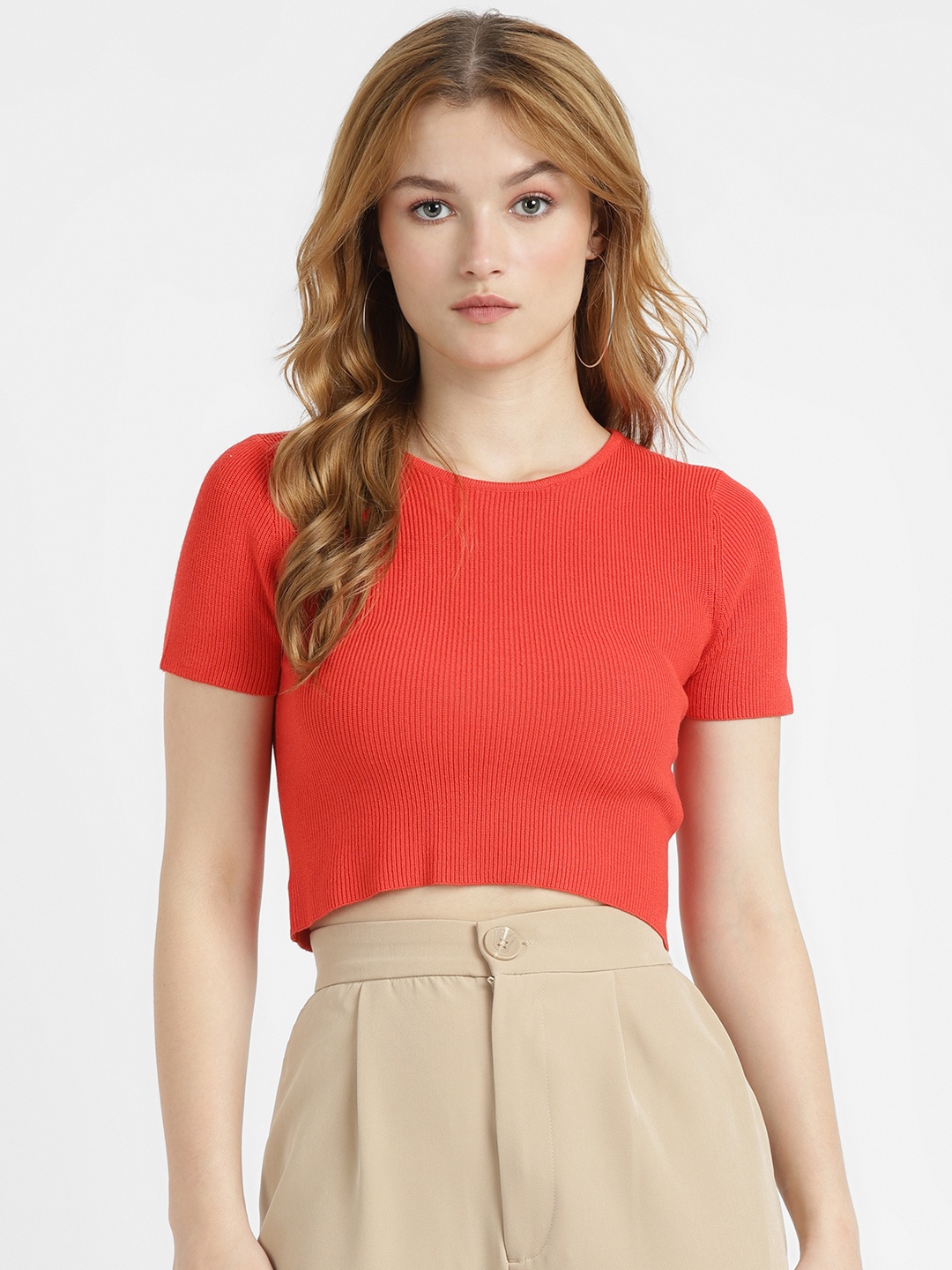 

ALCOTT Styled Back Crop Top, Red