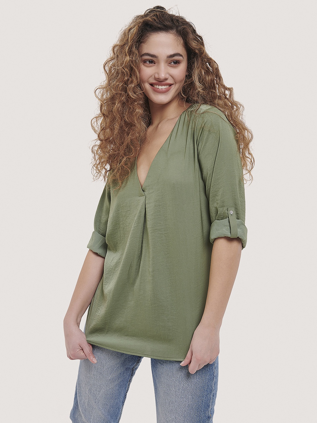 

ALCOTT Crinkle Detail Pleated Roll-Up Sleeves Top, Green