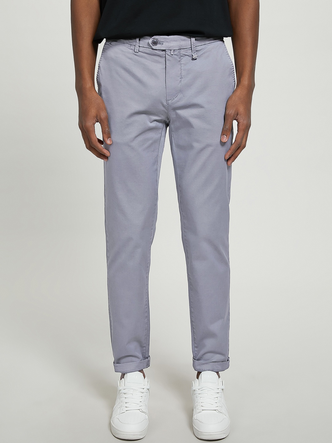 

ALCOTT Men Tapered Fit Chinos, Grey
