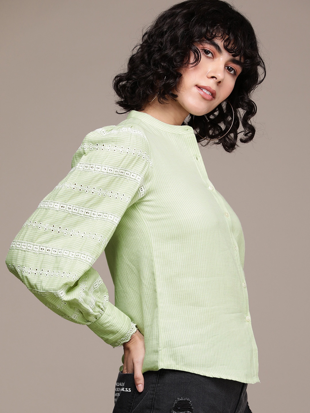

The Roadster Lifestyle Co. Pure Cotton Striped Casual Shirt, Green