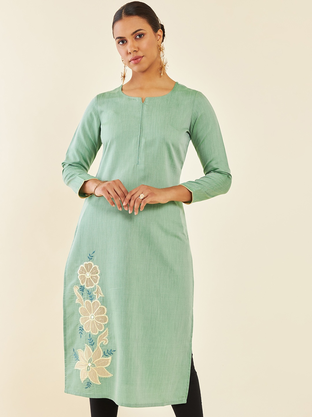 

Soch Green Floral Embroidered Thread Work Straight Kurta