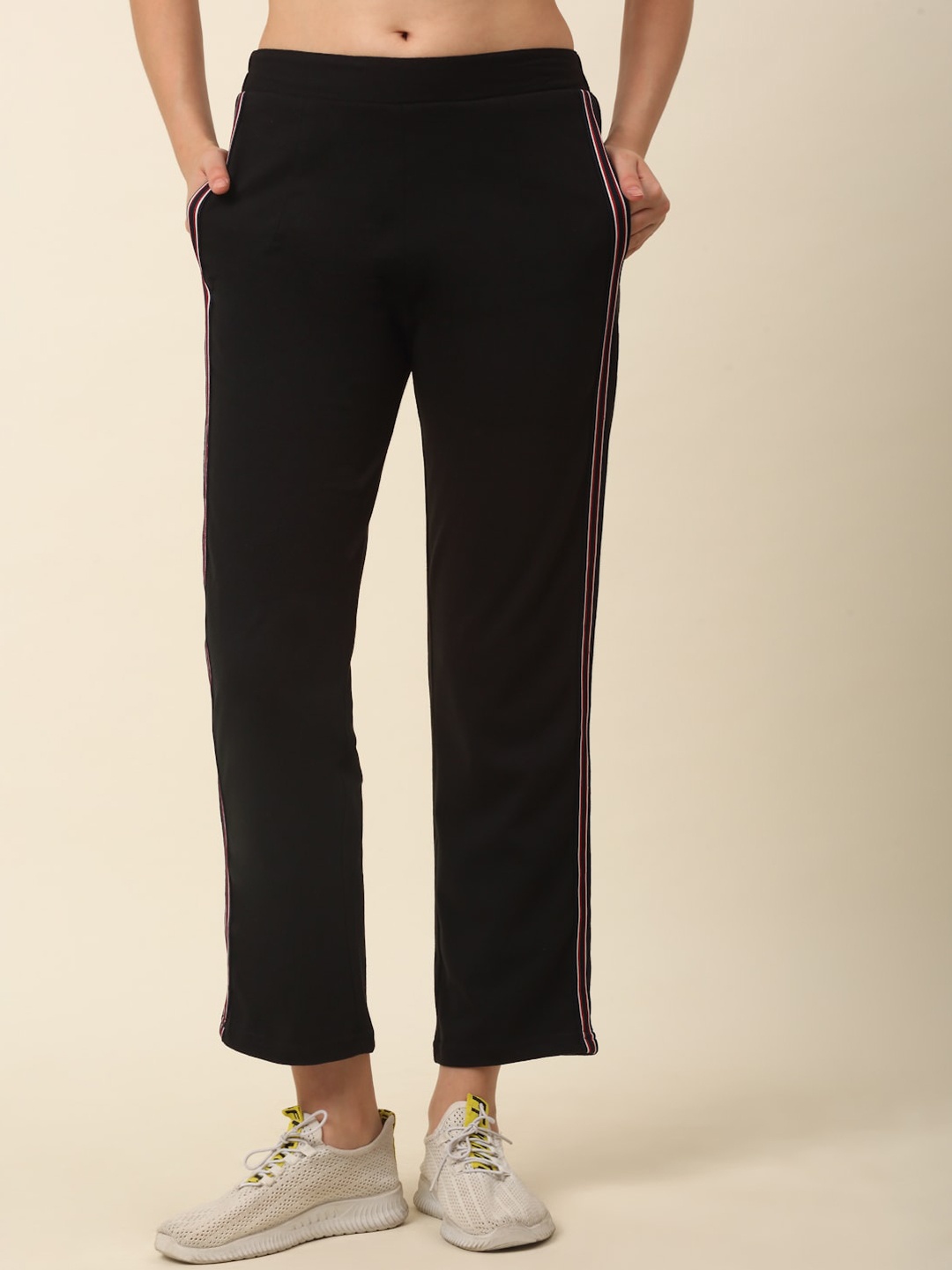 

plusS Women Mid-Rise Track Pants, Black