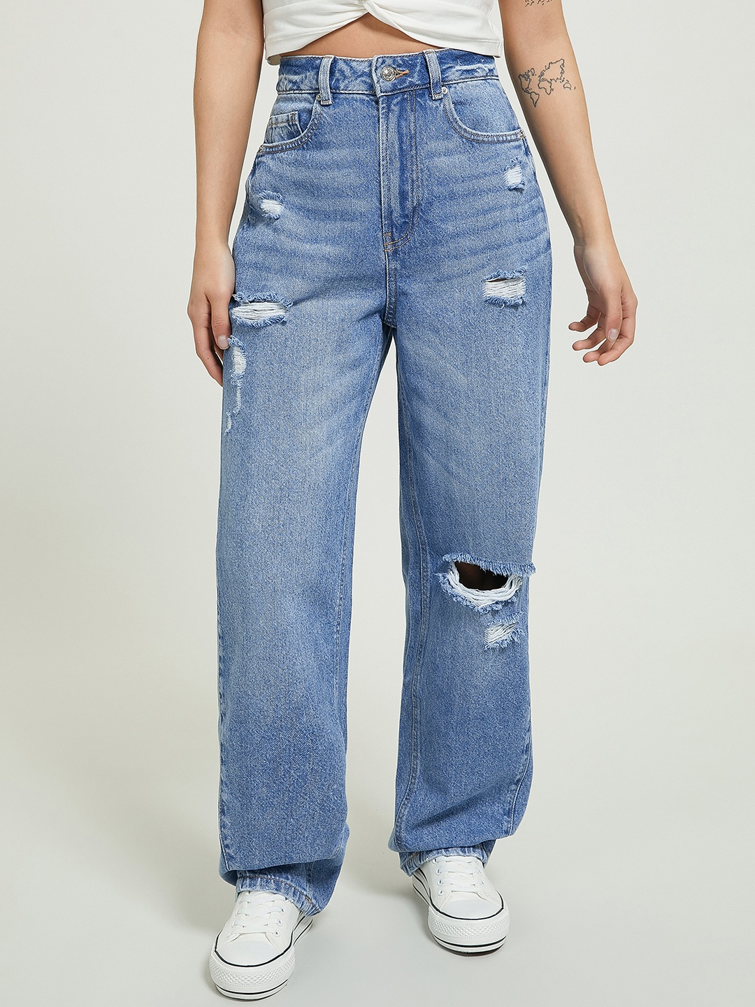 

ALCOTT Cotton Straight Fit High-Rise Mildly Distressed Light Fade Jeans, Blue