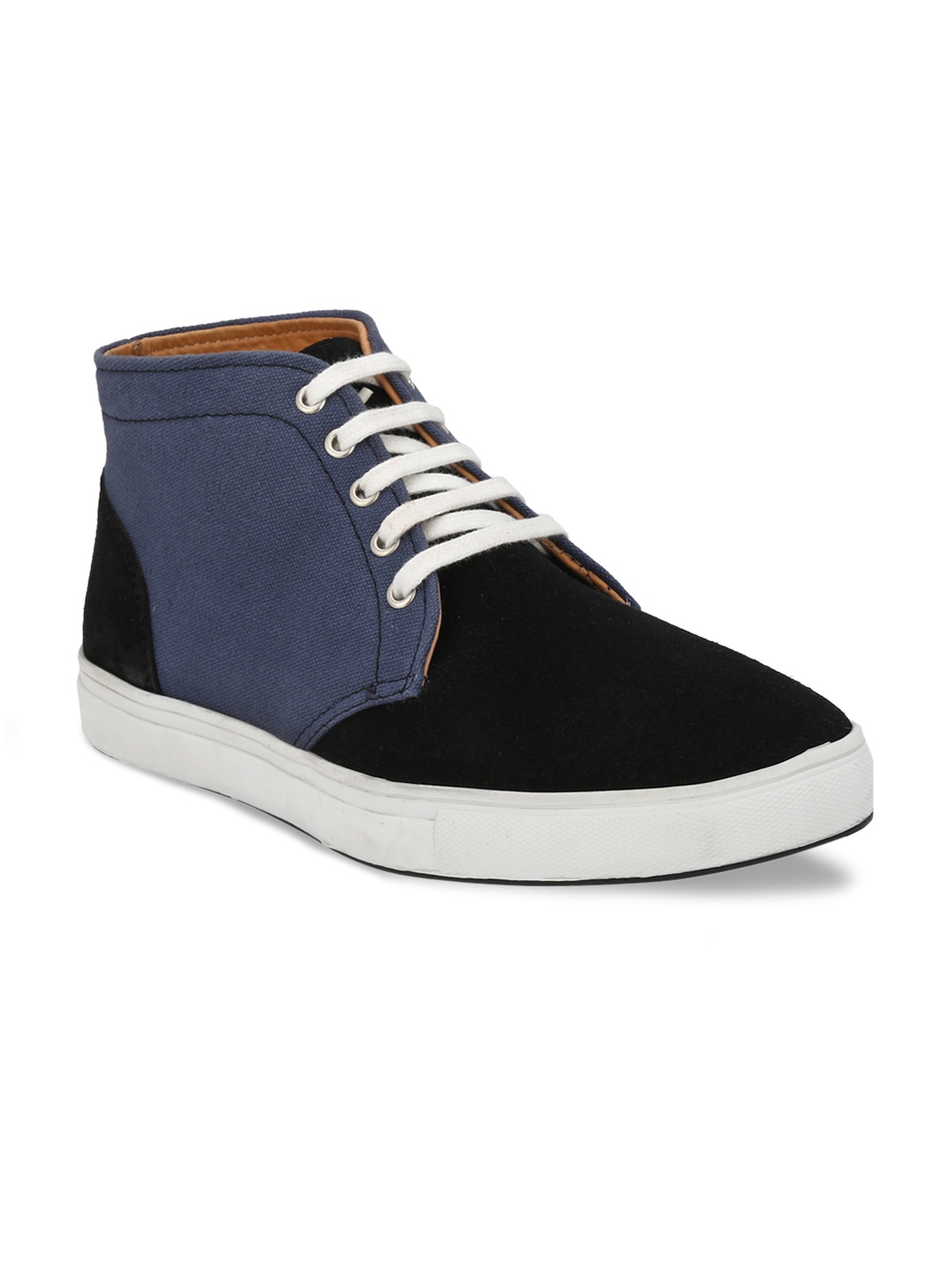 

Guava Men Black Sneakers