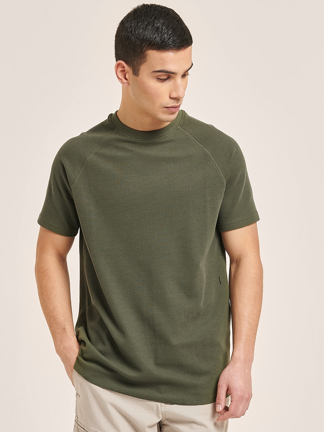 

ALCOTT Men Raglan Sleeves Waffle Textured T-shirt, Olive