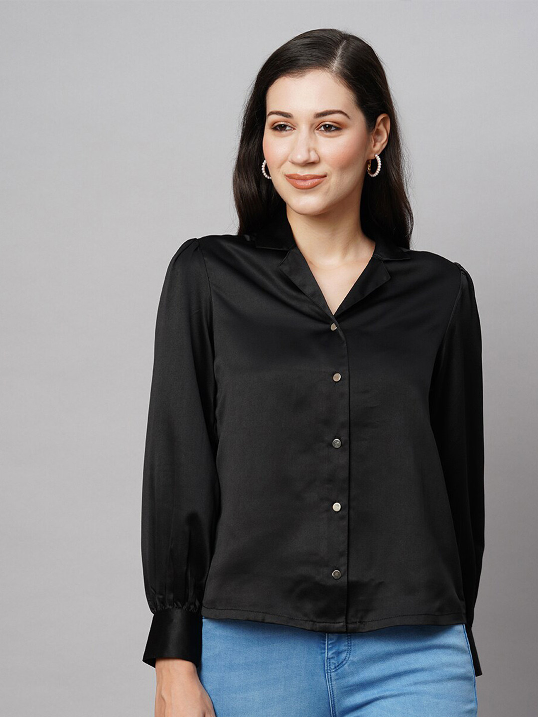 

Chemistry Cuff Sleeves Shirt Style Top, Black