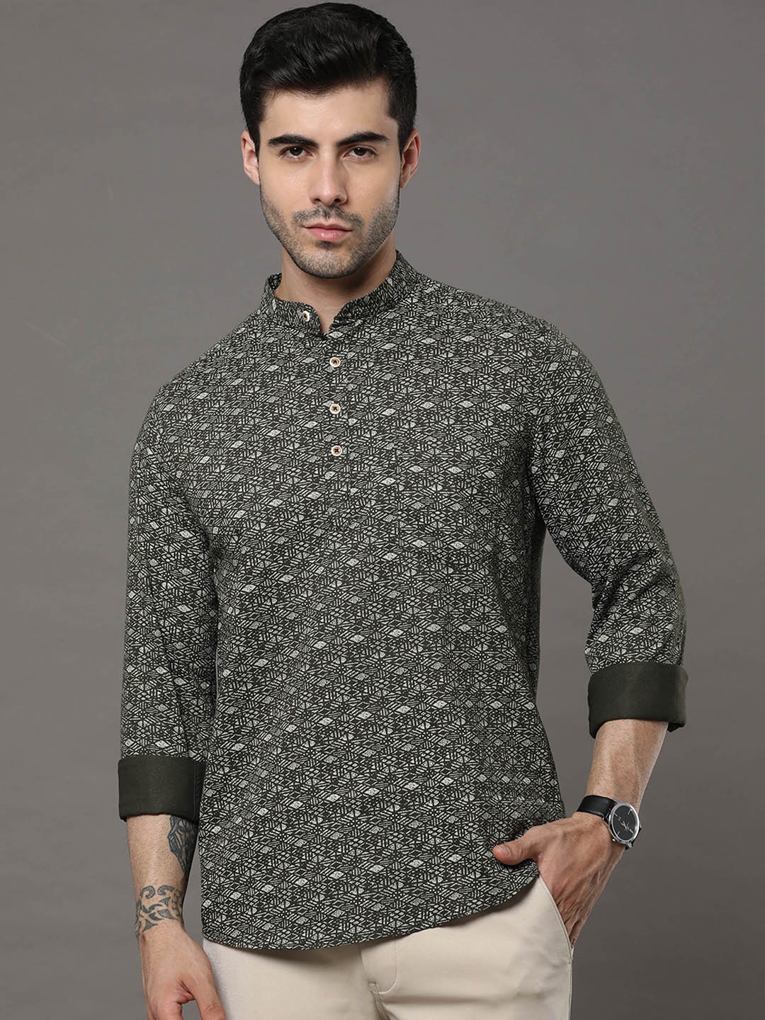 

Bushirt Mandarin Collar Ethnic Printed Cotton Kurta, Olive