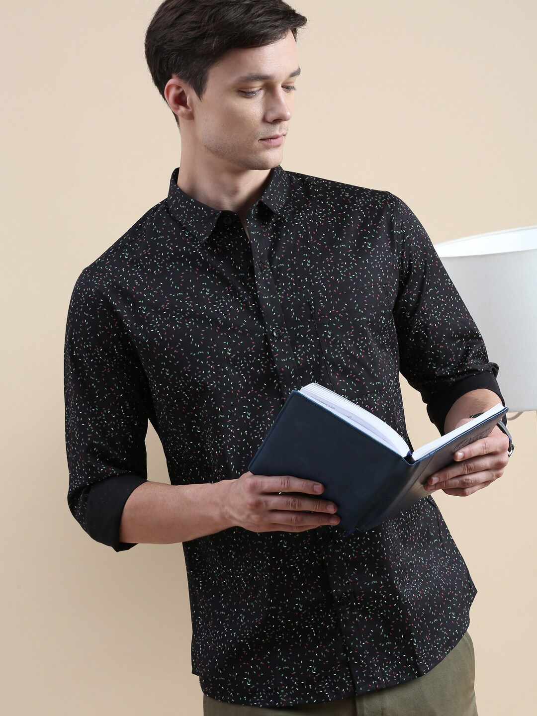 INVICTUS Men Comfort Slim Fit Printed Cotton Casual Shirt, Black