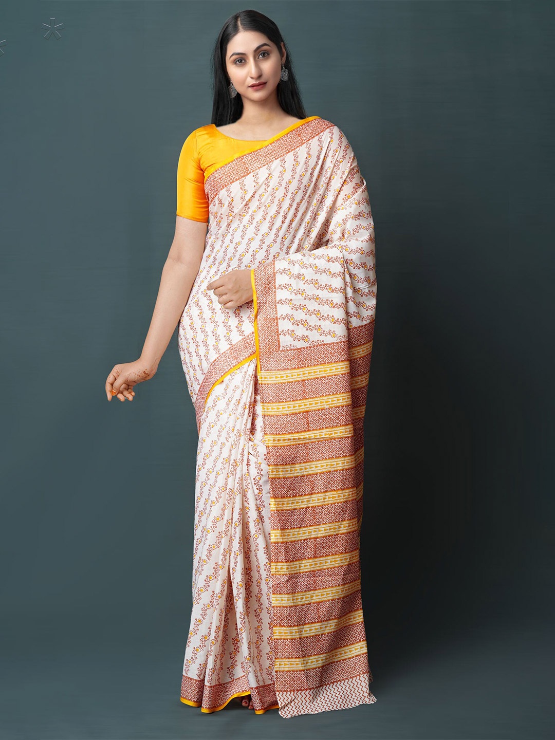 

Unnati Silks Ethnic Motifs Printed Pure Cotton Saree, White