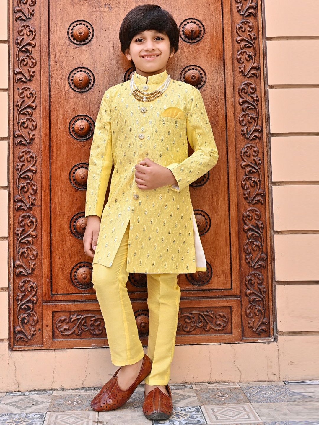 

ahhaaaa Boys Embellished Indo-Western Sherwani, Yellow