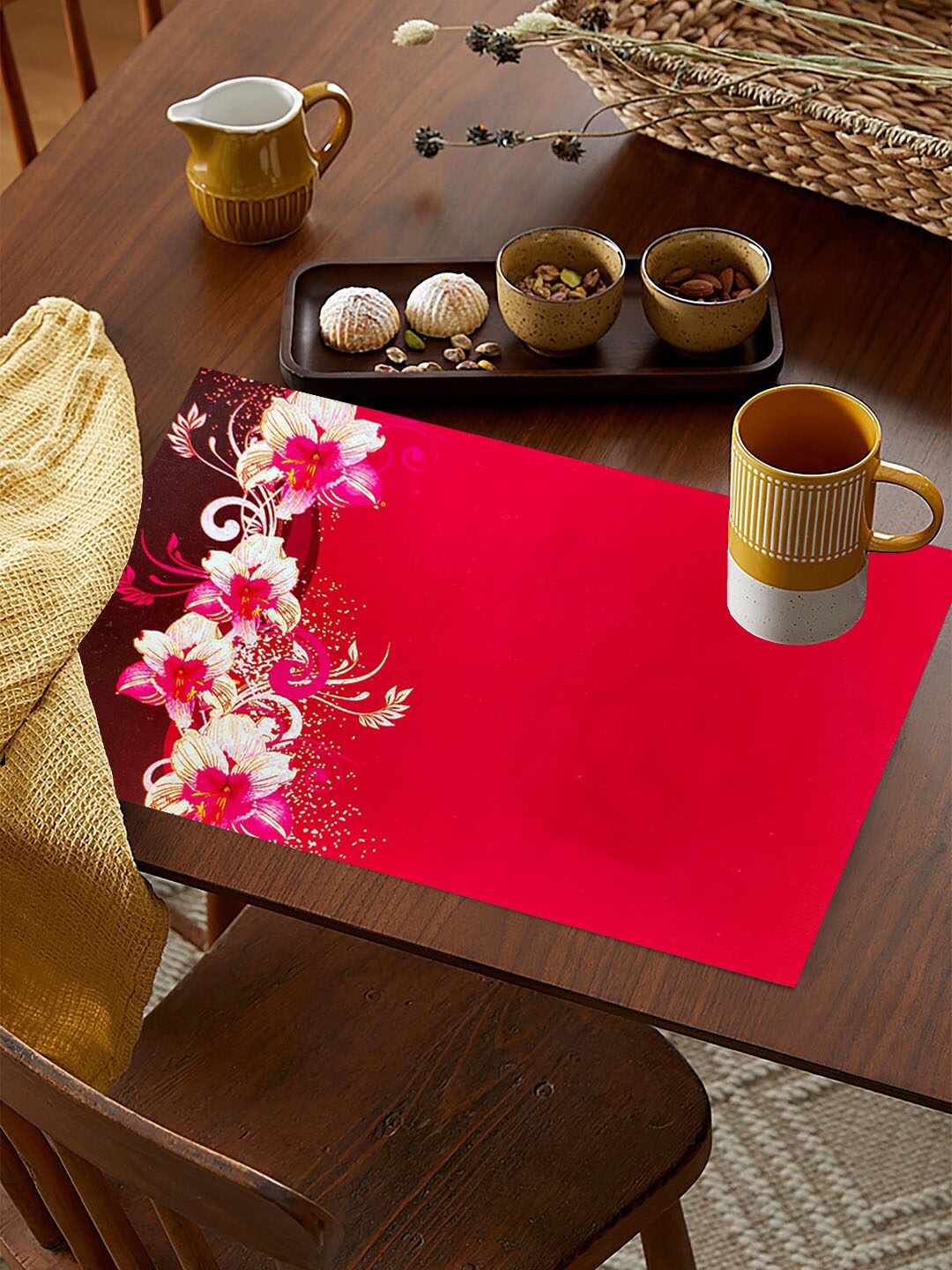 

WEAVERS VILLA Red & White 6 Pieces Printed Table Placemats