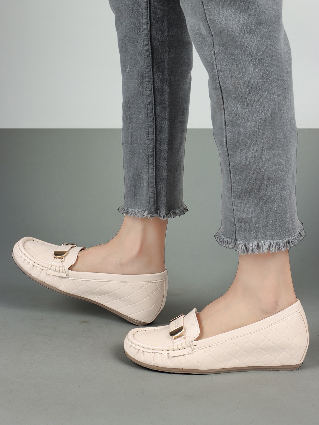 

ELLE Women Textured Lightweight Heeled Loafers, Cream