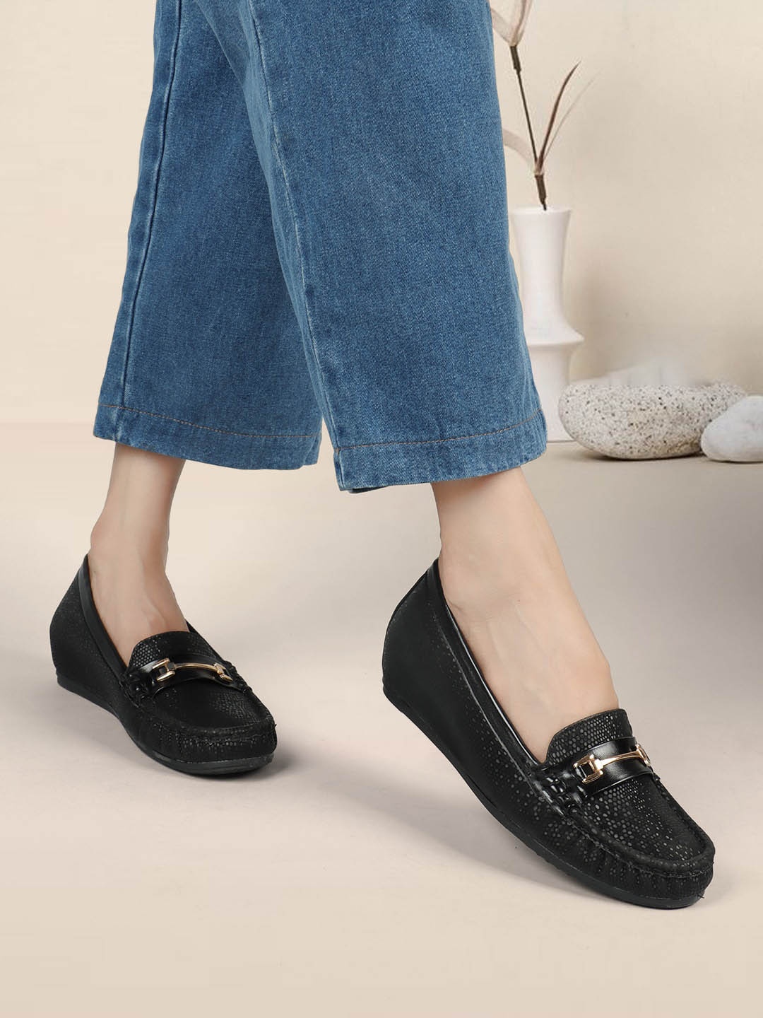 

ELLE Women Textured Embellished Comfort Insole Lightweight Horsebit Loafers, Black