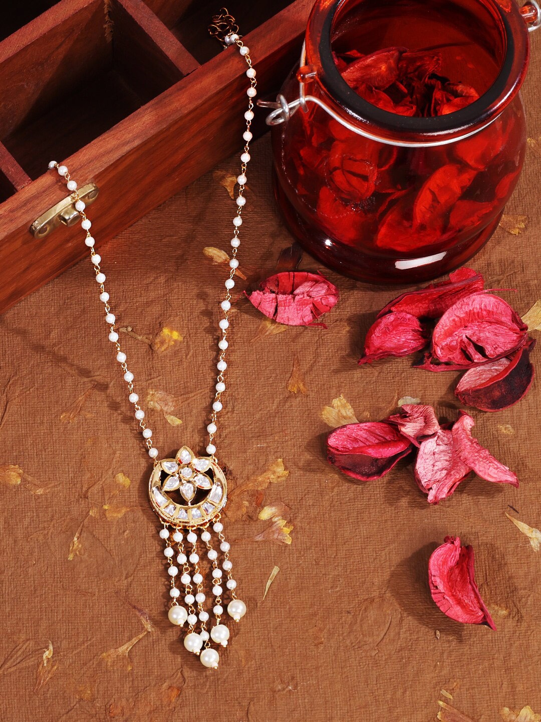 

ABDESIGNS Gold-Plated Artificial Stones & Beads Necklace