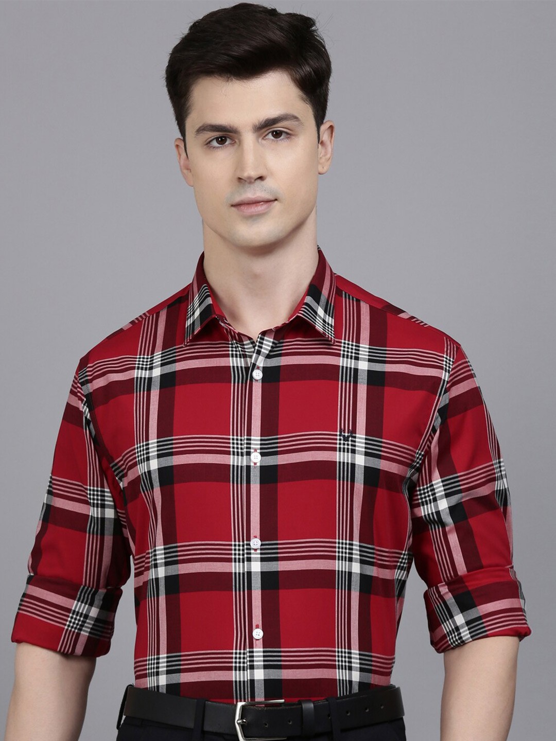

Allen Solly Checked Slim Fit Tartan Checks Opaque Pure Linen Formal Shirt, Red