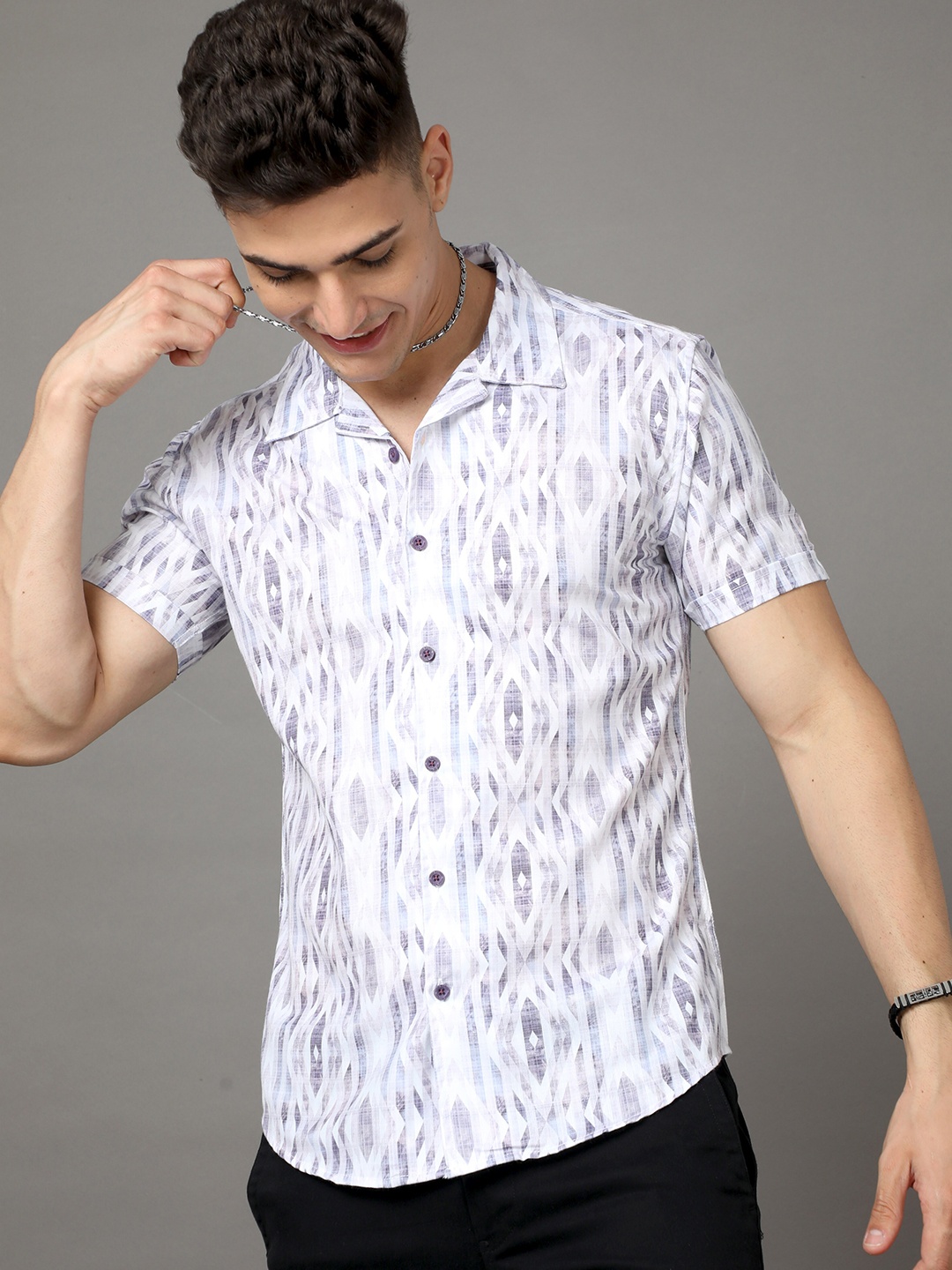 

Moda Rapido White Slim Fit Geometric Printed Casual Shirt