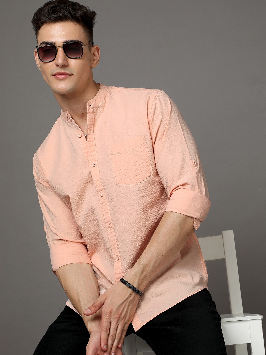 

Moda Rapido Peach-Coloured Slim Fit Self Design Cotton Casual Shirt