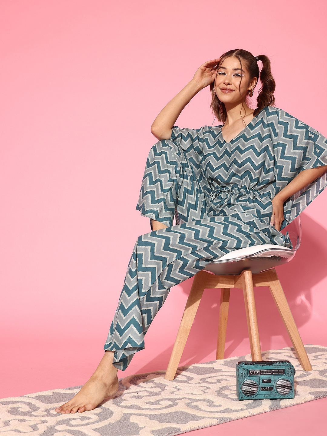 

ETC Women Geometric Printed Night suit, Blue