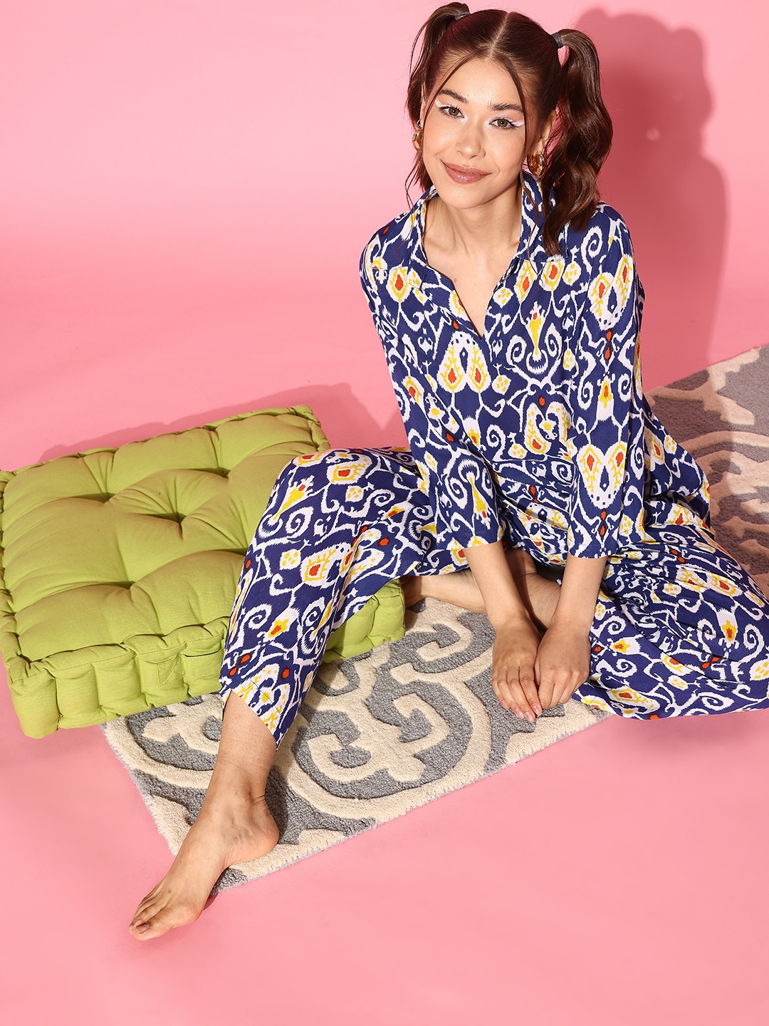 

ETC Women Ikat Printed Night suit, Blue