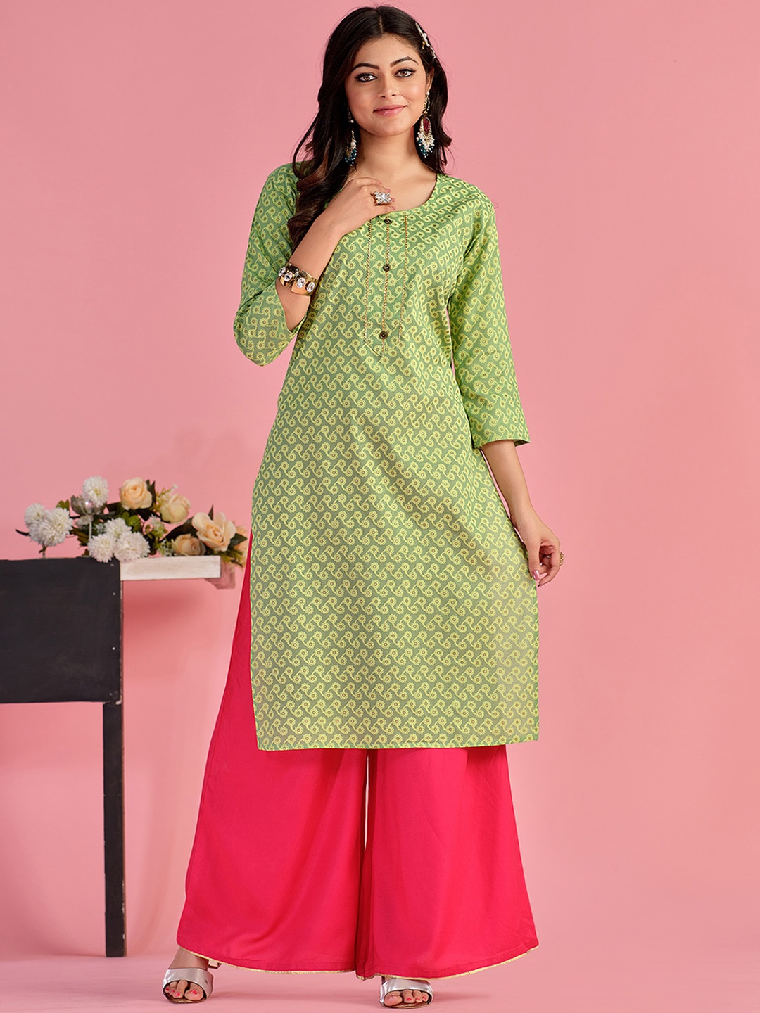 

Sangria Green & Yellow Ethnic Motifs Printed Gotta Patti Pure Cotton Straight Kurta