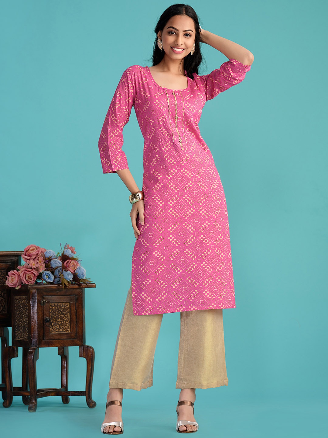 

Sangria Pink & Gold Geometric Printed Cotton Straight Kurtas