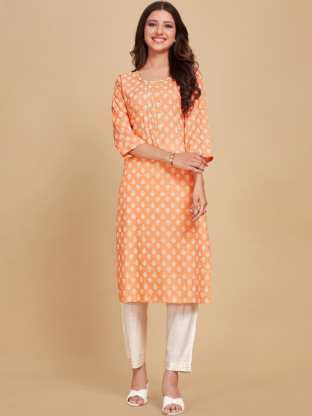 

Sangria Ethnic Motifs Printed Kurtas, Peach