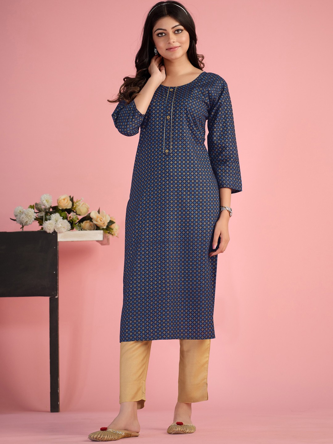 

Sangria Navy Blue Ethnic Motifs Printed Gotta Patti Cotton Kurta