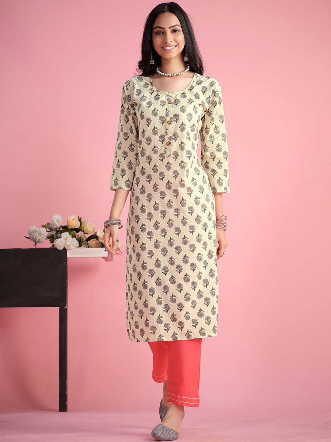 

Sangria Cream & Green Floral Printed Pure Cotton StraightKurta