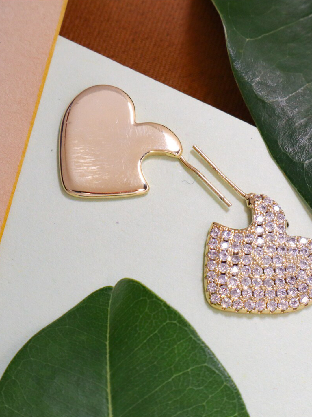 

SALTY Contemporary Studs Earrings, Rose gold